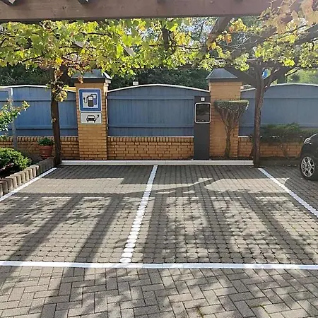 Weisse Taube Отель