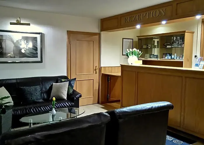 فندق Weisse Taube 3*